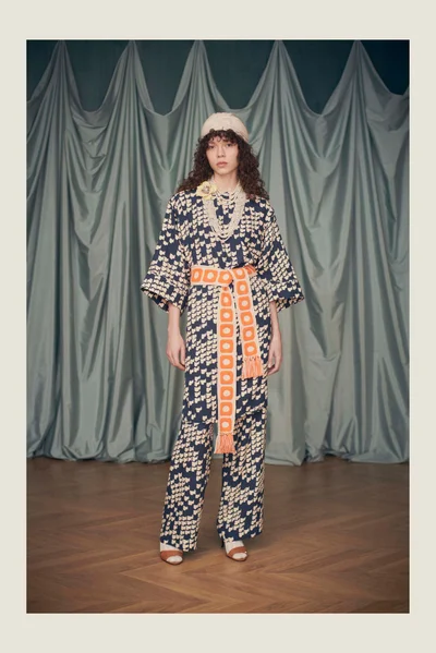 Look 30